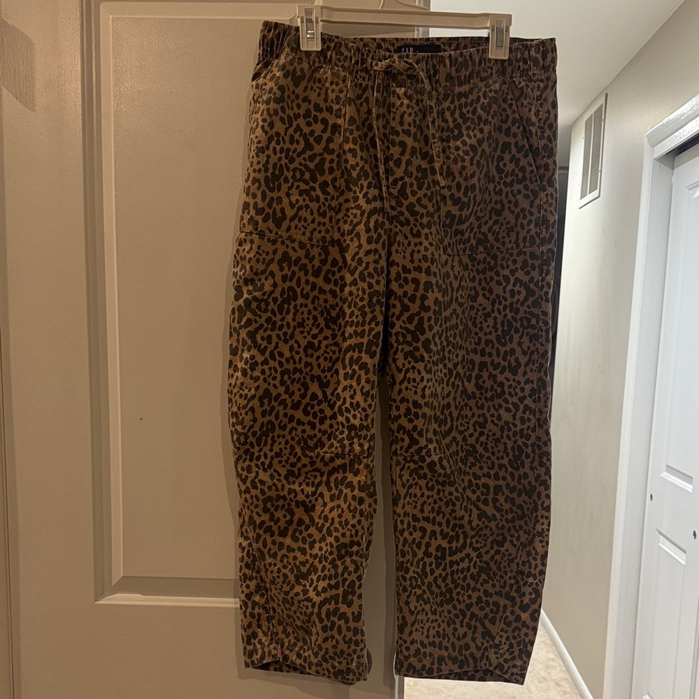 GAP pull on barrel jeans